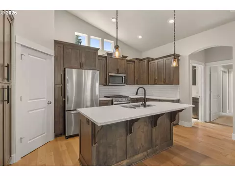 445 Hunsaker Ln, Eugene, OR 97404 photo 12