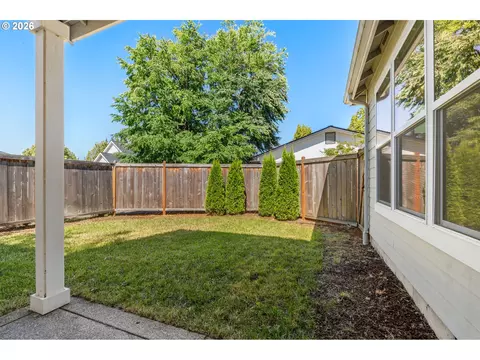 445 Hunsaker Ln, Eugene, OR 97404 photo 32