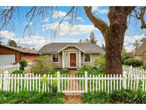 12926 SE 23rd Ave, Milwaukie, OR 97222