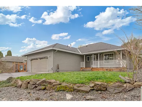 1613 N Q St, Washougal, WA 98671