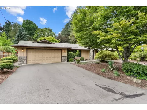 12385 SW 106th Dr, Portland, OR 97223