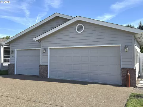 Exterior - 1041 Midland Brg, Eugene, OR 97404 photo 2 of 12