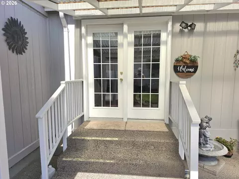 Exterior - 1041 Midland Brg, Eugene, OR 97404 photo 6 of 12