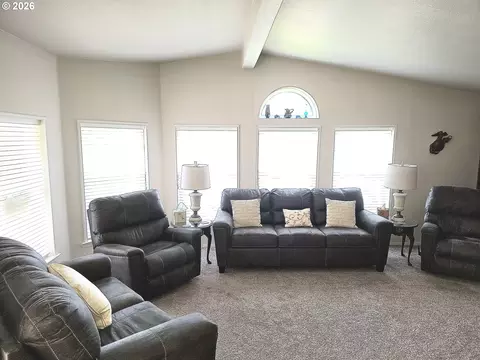 Living - 1041 Midland Brg, Eugene, OR 97404 photo 2 of 2