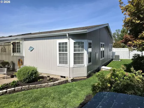 Exterior - 1041 Midland Brg, Eugene, OR 97404 photo 8 of 12