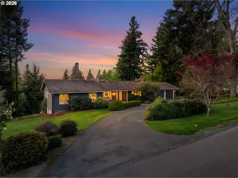 17875 Crestline Dr, Lake Oswego, OR 97034