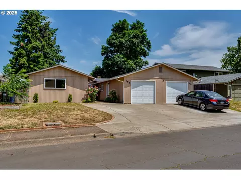786 W 788 W Quinalt St, Springfield, OR 97477