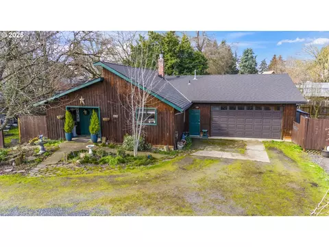 190 S Main St, Brownsville, OR 97327