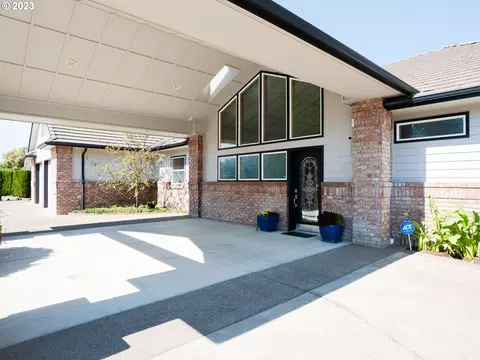 Other - 906 Mckenzie Crest Dr, Springfield, OR 97477 photo 1 of 8