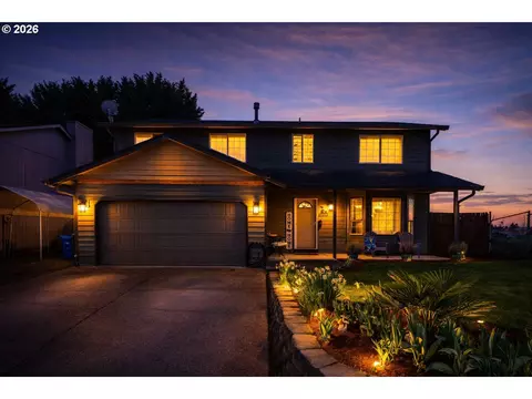 12009 NE 71st St, Vancouver, WA 98682