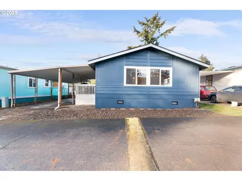 23421 S Highway 213 #15, Oregon City, OR 97045