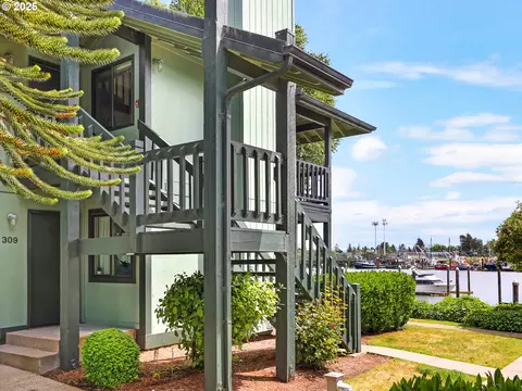 313 NE Skipanon Dr #313, Warrenton, OR 97146