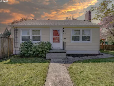 8416 NE Going St, Portland, OR 97220