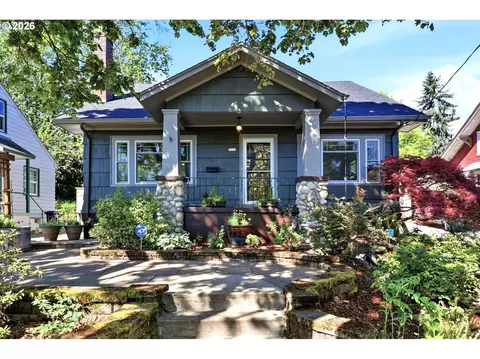 3737 SE 11th Ave, Portland, OR 97202