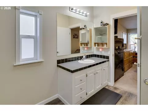 17575 Sutter St, La Pine, OR 97739 photo 11