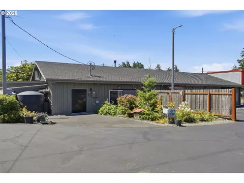 49045 Highway 101, Bandon, OR 97411