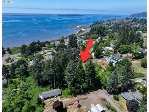 4002 Seattle Avenue # 4001, Bay City, OR 97107
