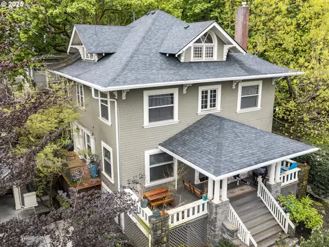 2386 NW Glisan St #8, Portland, OR 97210