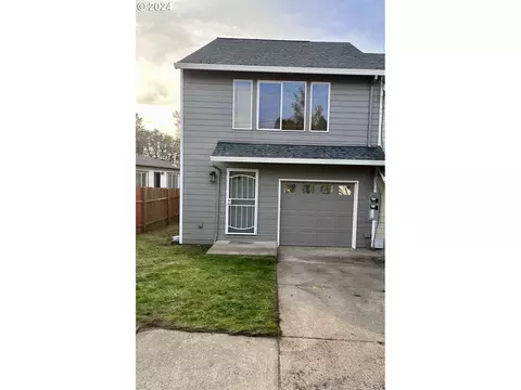 108 Enos St, Amity, OR 97101