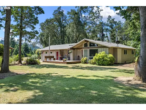 33262 Molitor Hill Rd, Cottage Grove, OR 97424