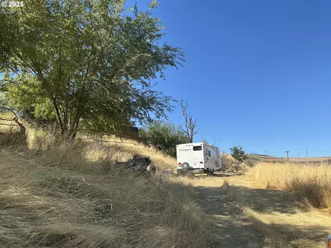 0 S Highway 197, Maupin, OR 97037