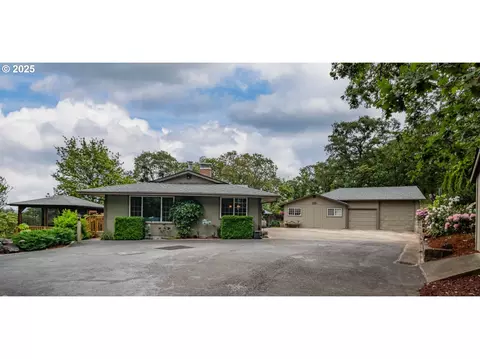 548 Braunda Dr, Roseburg, OR 97471