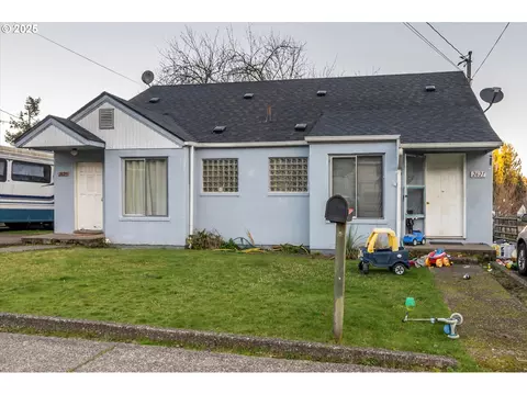 2621 Bowman Rd, Reedsport, OR 97467