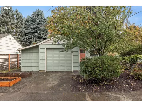 5242 SE 42nd Ave, Portland, OR 97206