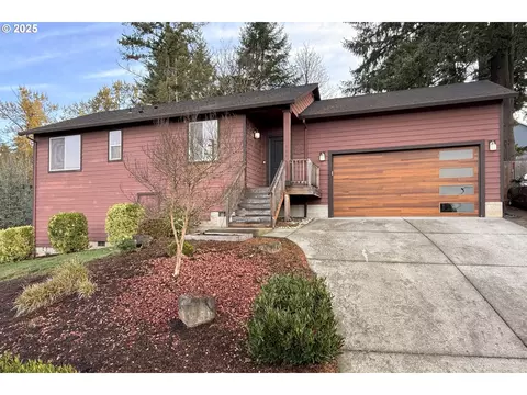 598 NE Shafford St, Estacada, OR 97023