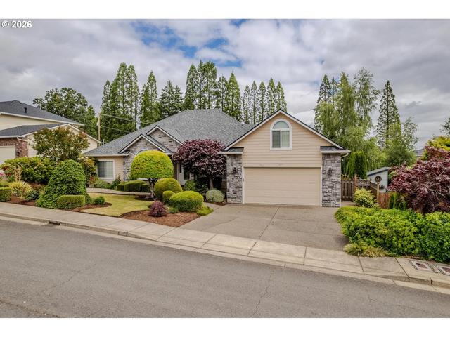 1371 Ranier Loop NW, Salem, OR 97304