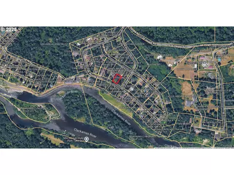 687 SE Woods Rd, Eagle Creek, OR 97022