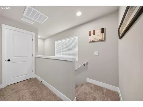 Entry Way - 2907 S Heather St, Cornelius, OR 97113 photo 2 of 3