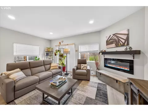 Living - 2907 S Heather St, Cornelius, OR 97113 photo 2 of 2