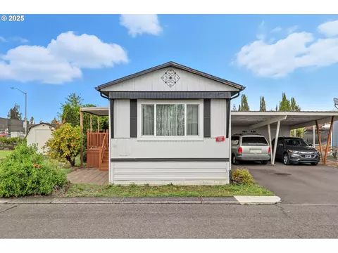 300 SW 7th Ave #95, Battle Ground, WA 98604