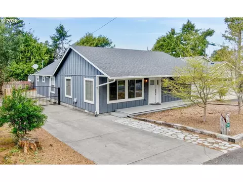 5565 Palisades Dr, Lincoln City, OR 97367