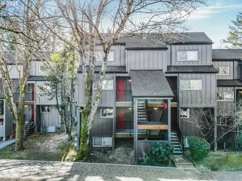 4 Touchstone #90, Lake Oswego, OR 97035