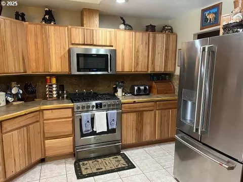 139957 Pine Creek Loop, Crescent Lake, OR 97733 photo 13