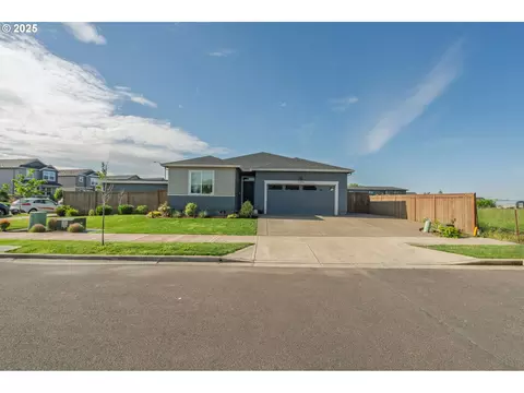 2802 Ben Brown Dr, Woodburn, OR 97071