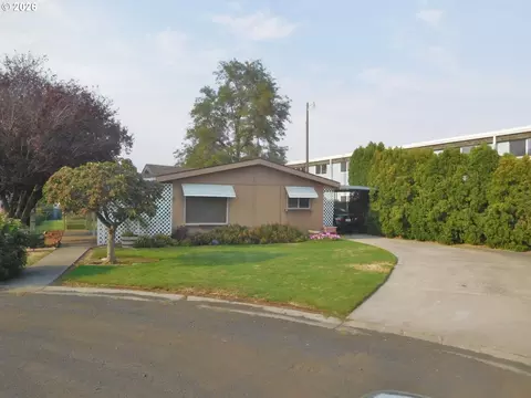 910 Cowl St #7, Milton Freewater, OR 97862