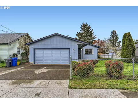 9220 SE Boise St, Portland, OR 97266