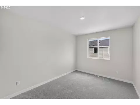 Bedroom - 3683 SW Knapp Dr, Gresham, OR 97080 photo 1 of 2