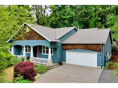 6039 SW Haines St, Portland, OR 97219
