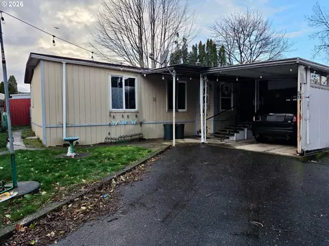 2980 NE Division St #31, Gresham, OR 97030