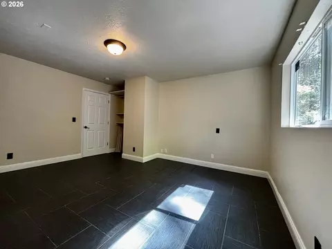 Bedroom - 867 S 71st St, Springfield, OR 97478 photo 3 of 6