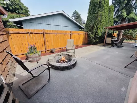 Exterior - 109 Oak St, Amity, OR 97101 photo 2 of 6