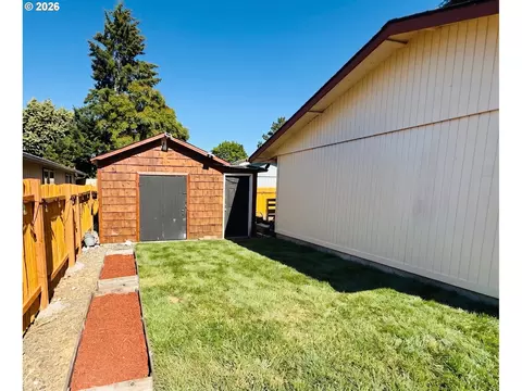 Exterior - 109 Oak St, Amity, OR 97101 photo 6 of 6