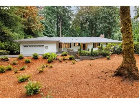 1622 SW Midvale Rd, Portland, OR 97219