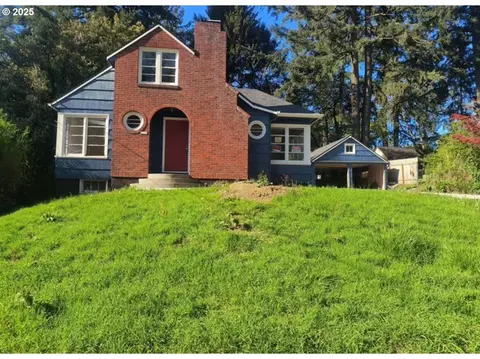 4219 SW Marigold St, Portland, OR 97219