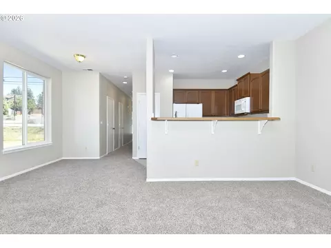 Living - 1703 NW Division St, Gresham, OR 97030 photo 2 of 6