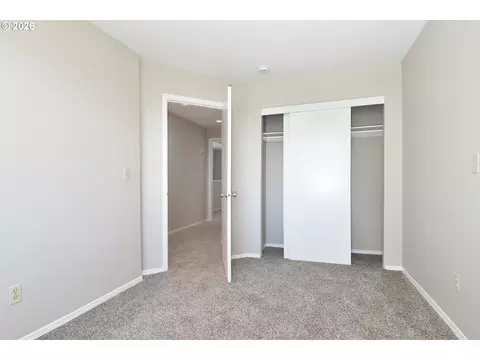 Bedroom - 1703 NW Division St, Gresham, OR 97030 photo 5 of 6